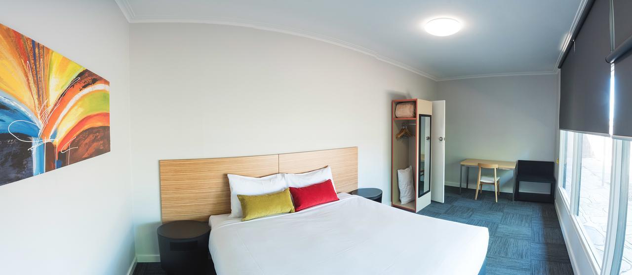 Links Hotel Seaton Екстер'єр фото