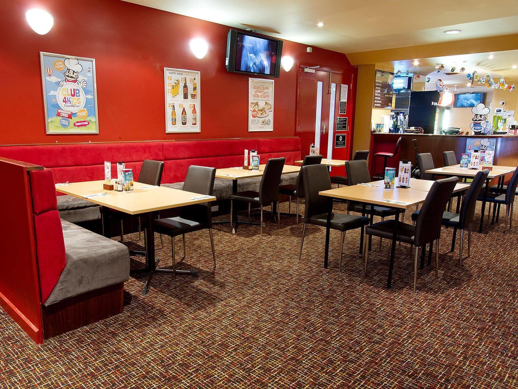 Links Hotel Seaton Екстер'єр фото