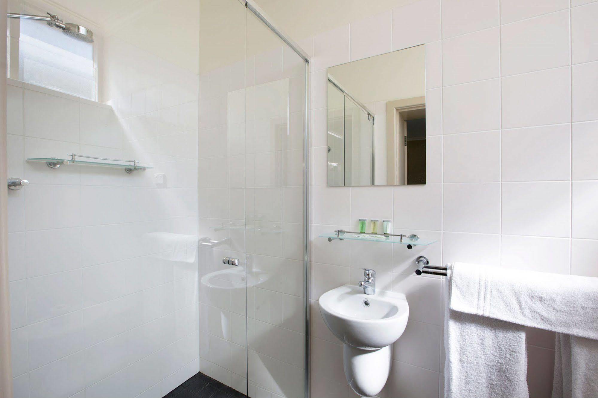 Links Hotel Seaton Екстер'єр фото